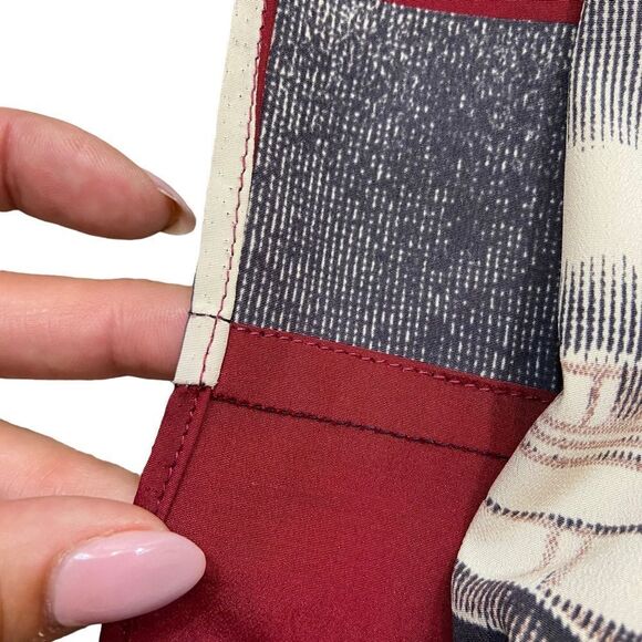 Long Unique London Skyline Print Scarf - Picture 2 of 11